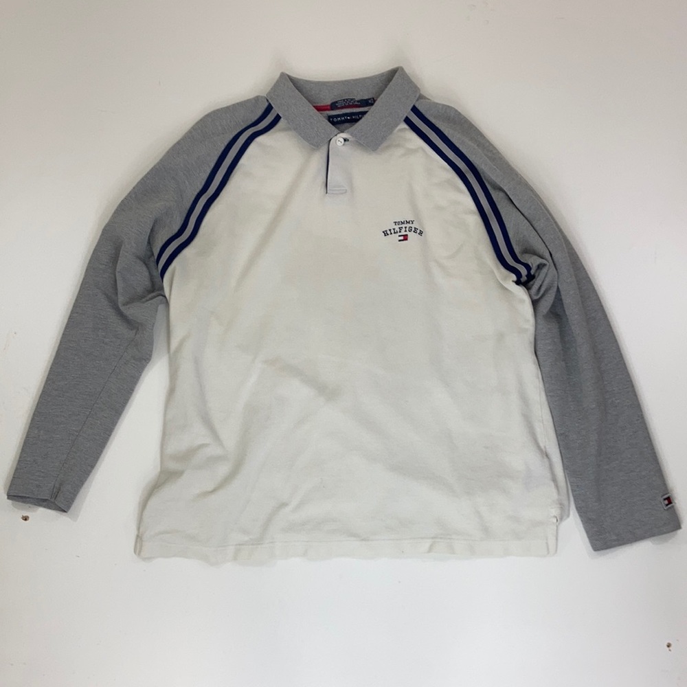 Vintage tommy longs sleeve with collar. Size XL